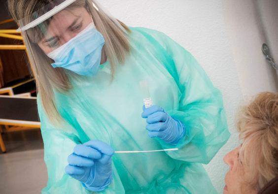 Cuenca registra hoy 93 nuevos contagios Covid, hay 16 pacientes en cama convencional y 1 en cuidados intensivos en una jornada sin fallecidos