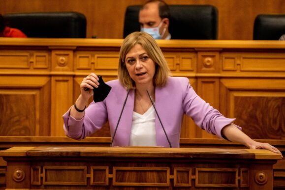Carmen Picazo pide que se levante ya la obligación de usar mascarilla en interiores