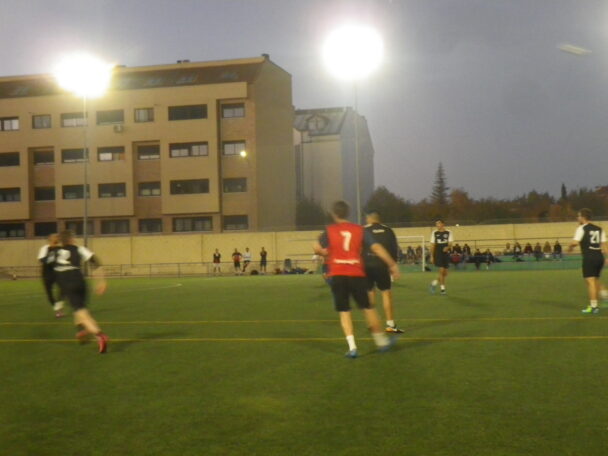 Sin sorpresas en la Liga Local de Fútbol Siete “Ciudad de Tarancón”, que afronta la recta final con un líder incuestionable y el cierre de la tabla casi decidido