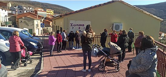 FADEMUR pone el foco sobre la precarización de la vida de las mujeres rurales