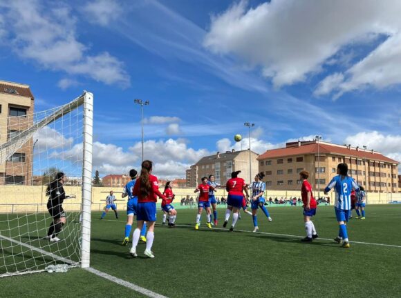 Las féminas de las EFB Jesús de la Ossa, le hacen un “siete” al CP Villarrobledo Femenino
