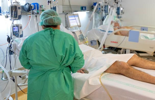 Cuenca suma hoy 52 nuevos contagios Covid, en el hospital hay 17 pacientes en cama convencional y 1 se mantiene en cuidados intensivos