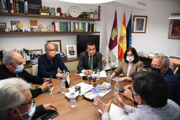 Castilla-La Mancha insuflará a la agricultura y la ganadería otros 34 millones de euros de la PAC adelantando el pago un mes respecto a la campaña anterior