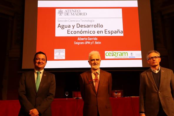 Castilla-La Mancha señala al agua como el elemento imprescindible para el desarrollo económico del medio rural