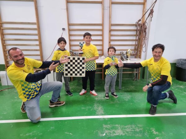 Comienza a recoger frutos la Escuela de Ajedrez que dirige el Club Caissajedrez de Tarancón.