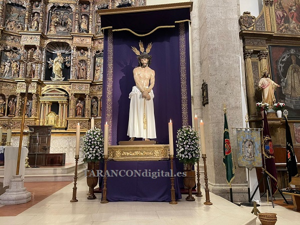 El obispo de la diócesis José Mª Yanguas bendice la imagen titular de la Hermandad Ntro. Padre Jesús del Perdón y María Santísima de la Salud