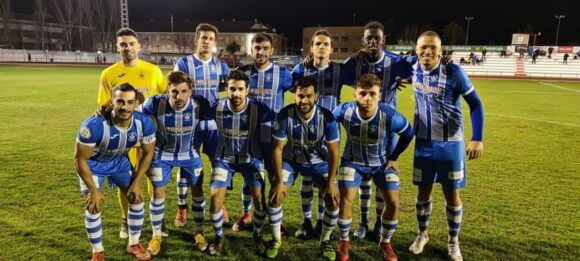 A falta de doce puntos en juego, el CD Tarancón recibe al tercer clasificado,  CD Illescas, en otro partido que puede definir el final de temporada