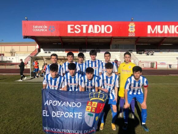 El equipo juvenil de la EFB Jesús de la Ossa, juega el último encuentro liguero en el Grupo I de Preferente en casa (Estadio Municipal) ante el Cristo de la Vega de Socuellamos