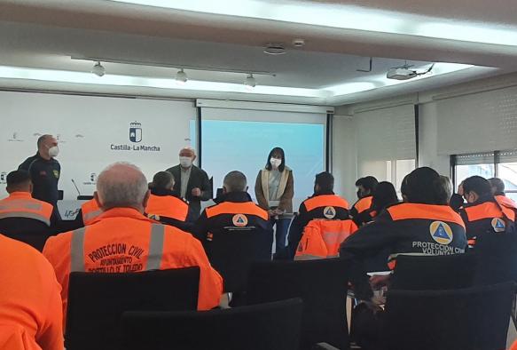 Personal voluntario de las agrupaciones de Protección Civil aprende técnicas para afrontar la búsqueda de personas en grandes áreas