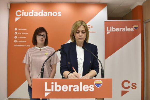 Picazo (Cs) presenta el Proyecto de Ley de eliminación del impuesto al agua de Page