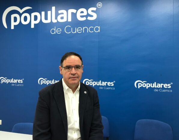 Prieto pide a la Junta que incluya a las empresas en los planes de empleo para promover la contratación indefinida