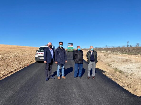El Gobierno regional ha actuado en los últimos días en la CM-3009 con un tratamiento herbicida en los tres kilómetros que se han visto afectados