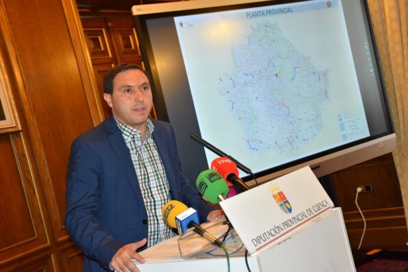 La Diputación de Cuenca va a invertir esta legislatura más de 20 millones de euros en rehabilitar 200 kilómetros de carreteras