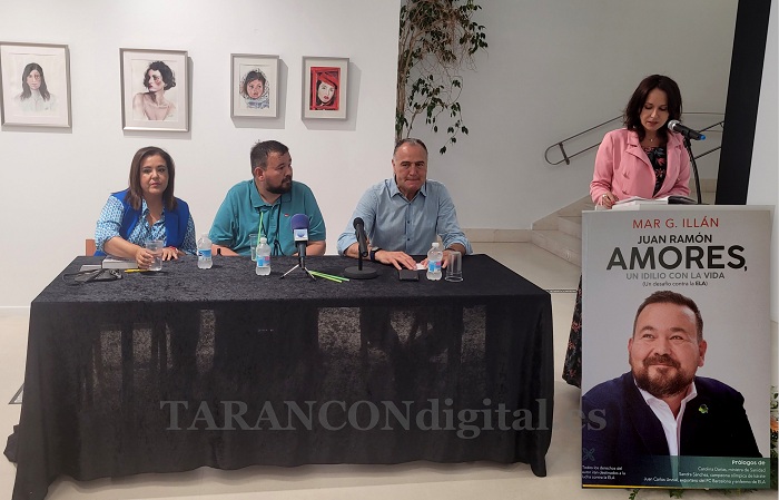 Presentado en Tarancón el libro «Un idilio con la vida» de Mar G. Illán sobre Juan Ramón Amores y su lucha contra la ELA