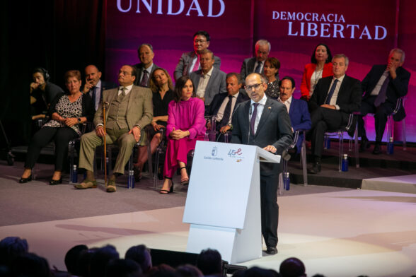 Bellido resalta que gracias al autogobierno “ahora decidimos sobre los que hacemos y también sobre lo que no permitimos”