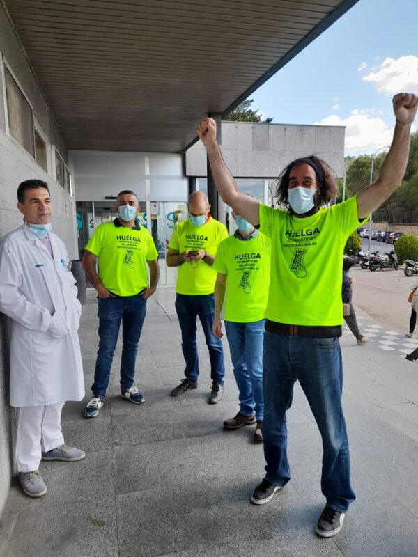 Manifiesto concentración trabajadores temporales del Sescam por la correcta aplicación de la ley 20/2021
