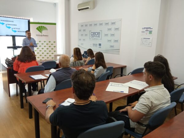 Más de diez personas participan en la jornada sobre liderazgo en las ventas nacionales e internacionales