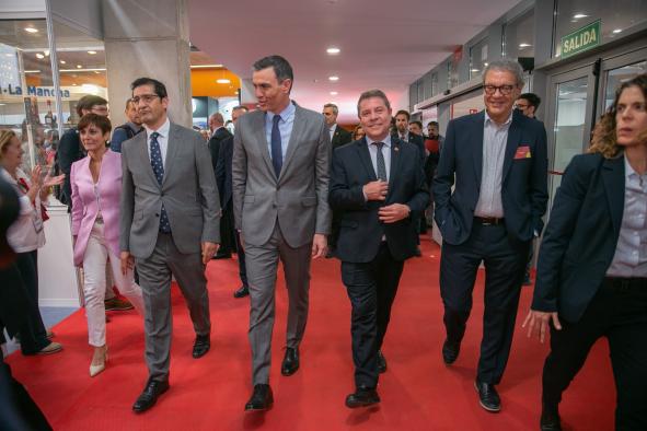 El presidente García-Page anuncia la mayor Oferta Pública de Empleo de la historia de Castilla-La Mancha para el ámbito sanitario con “2.651 plazas”