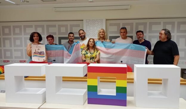 CCOO-Toledo engalana sus sedes con las banderas arcoíris en el Día Internacional del Orgullo LGTBI