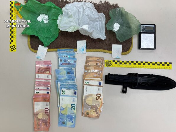 La Guardia Civil detiene a dos personas por tráfico de cocaína en la localidad de Magán