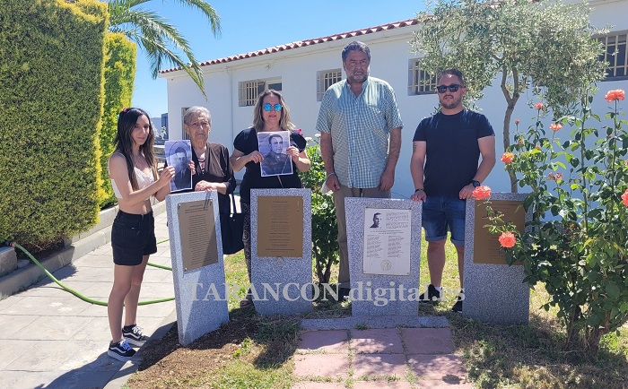 La ARMH de Cuenca colocaba el sábado en el Cementerio Municipal una placa conmemorativa en memoria de 23 taranconeros fallecidos durante la Guerra Civil