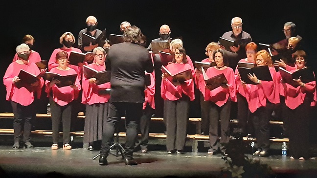 Aunque no contó con la presencia de publico que merecía, en el Auditorio Municipal, excelente concierto de la Coral Malena en su primero de Primavera, con un selecto programa