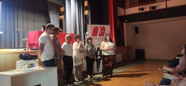 Enorme participación en la jornada sobre mujer empresaria en el mundo rural en Casasimarro