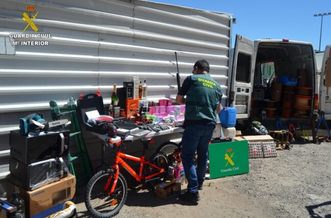 La Guardia Civil detiene a un grupo criminal especializado en el robo de empresas y naves industriales a través del método del butrón