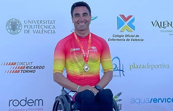 García Marquina, reedita sus títulos de campeón de España individual en MH3 Handbike, tanto en Contrarreloj como ruta y subcampeon con Castilla la Mancha en Team Relay en tierras valencianas
