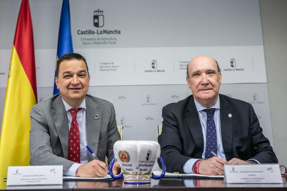 La Junta y Academia de Gastronomía de Castilla-La Mancha refuerzan su compromiso para valorizar los productos del campo a través de la restauración
