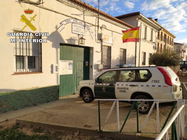 La Guardia Civil investiga una persona por una tentativa de estafa al seguro en Santa Cruz de la Zarza
