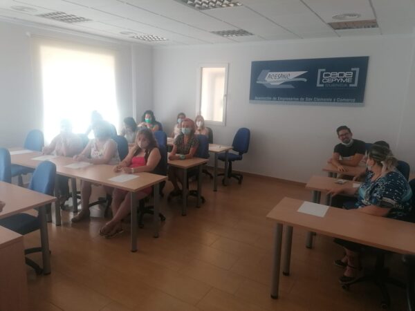 La sede de Acesanc acoge una jornada de integración de la perspectiva de género en la prevención de riesgos