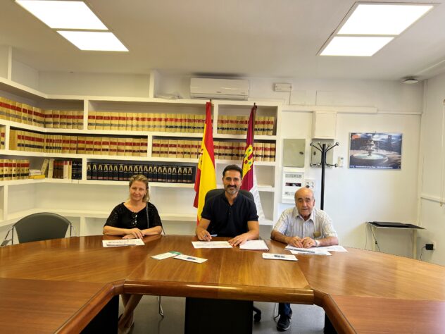 El Gobierno regional atiende la demanda de los Ayuntamientos de Jábaga y Chillarón e incorpora un nuevo servicio de ASTRA a primera hora de la tarde