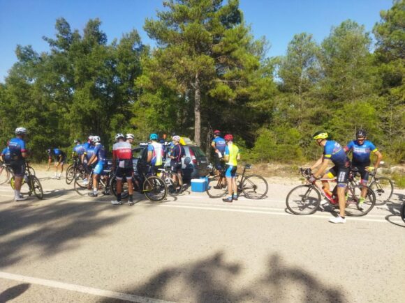 La Unión Ciclista Tarancón, en su trigésima salida de la temporada, afrontó una etapa, la mas larga de las programadas por la Sierra de Cuenca con mas de 40 participantes