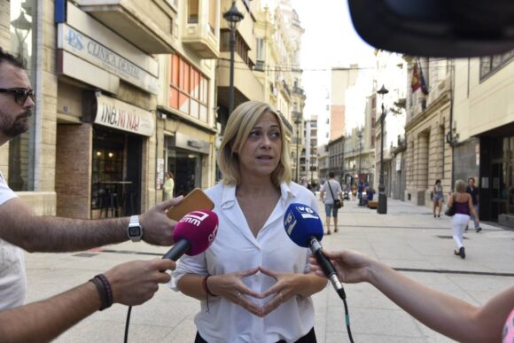Picazo cuestiona el cese del interventor de la Junta y reclama «mayor control a quienes gestionan el dinero público»
