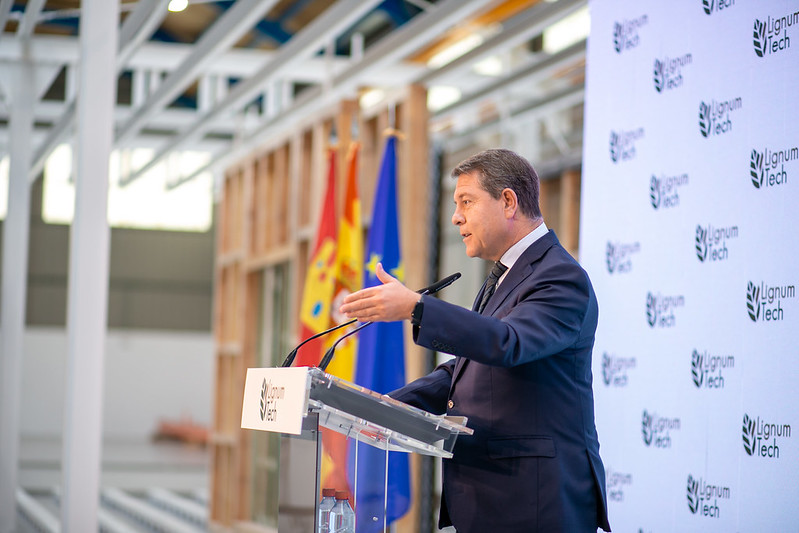 García-Page anuncia una inversión de 150 millones de euros en el área sanitaria, 104 de los cuales van a sufragar las facturas de electricidad de todos los centros del Sescam y el resto se destinará a transporte aéreo sanitario