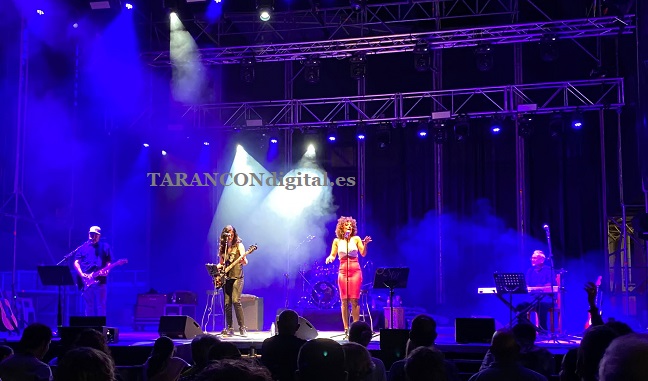 Benditos Malditos deleitaron con sus «Noches Sabineras» al público en el quinto concierto de las Fiestas Patronales de Tarancón