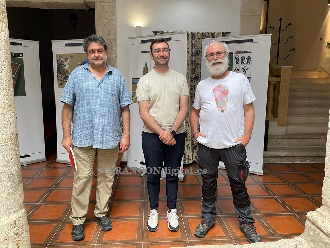 El patio de columnas de Casa Parada acoge una exposición de viñetas de Eneko bajo el título «Tiempos Chungos»