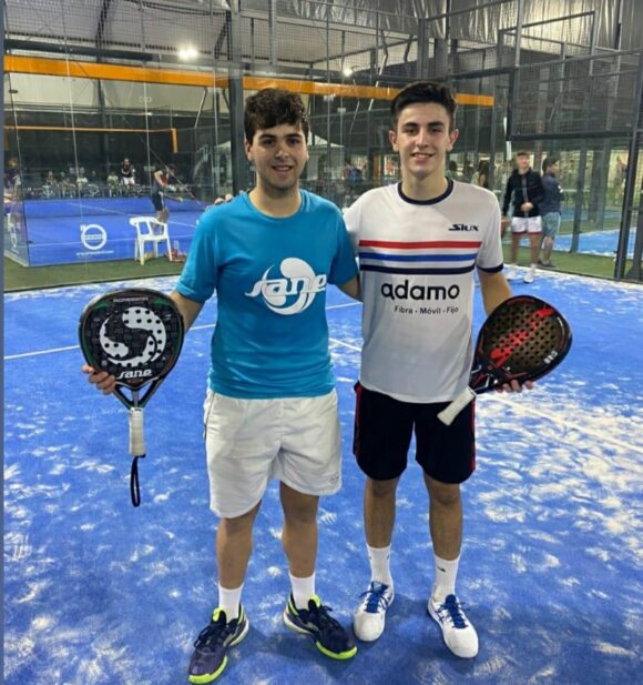 El joven taranconero Fran Parra, entre las ocho parejas mejores de Europa de Padel Junior.