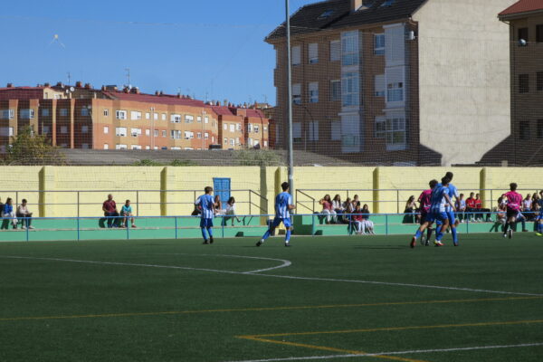 Los juveniles de la EFB Jesús de la Ossa, el equipo B, en la la liga provincial, viajan en busca de los primeros puntos de la temporada