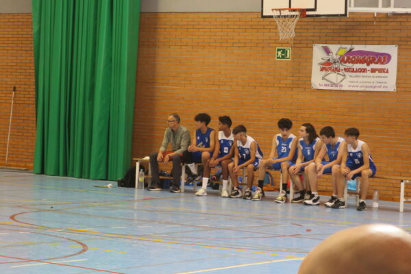 Un total de quince jugadores y jugadoras de baloncesto de las categoría Cadete e infantil, del Hormigones y Ferrallas CB Tarancon,  acuden al Torneo interprovincial que se disputa el 12 de octubre en Guadalajara con la selección provincial.