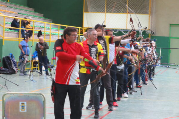 Con el XXIII Trofeo Virgen de Riansares comenzó la temporada de Invierno de Tiro con Arco, bajo cubierto, en Sala
