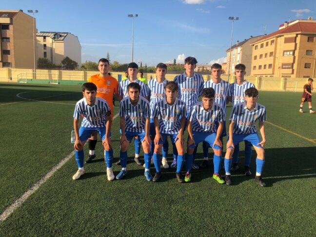 Un madrugador gol en el m. 1 y un penalti fallado marcan el partido, que impide al equipo juvenil de la EFB Jesús de la Ossa su line ascendente de tres partidos sin perder, entre ellos la victoria ante el líder el pasado sábado