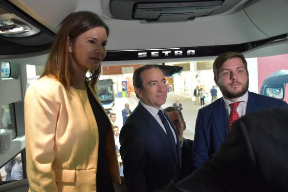 El Gobierno regional destinará diez millones de euros para la renovación de 65 de contratos de líneas de autobús