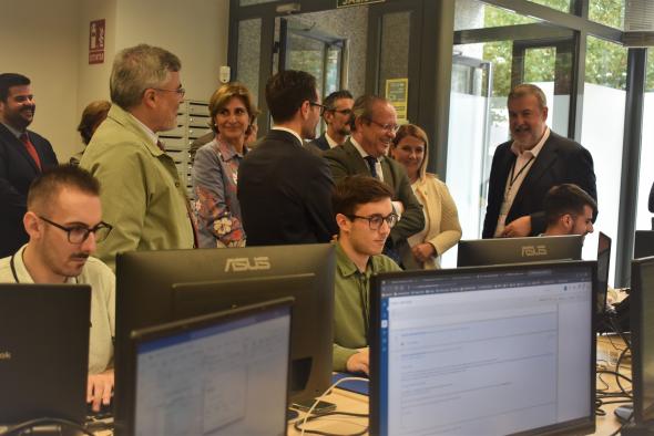El nuevo Centro de Atención al Usuario, con una inversión superior a los 7 millones, multiplica por seis el número de profesionales