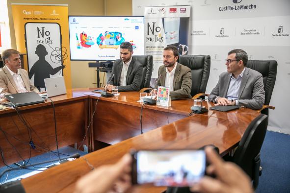 Castilla La Mancha lanza el concurso ‘Un bocata contra la desinformación’ para promover el pensamiento crítico entre los jóvenes ante el exceso de noticias falsas