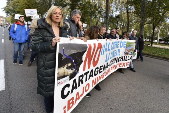 Picazo defiende a los usuarios del tren de Castilla-La Mancha en Madrid «frente a gobiernos que quieren desmantelarlo»