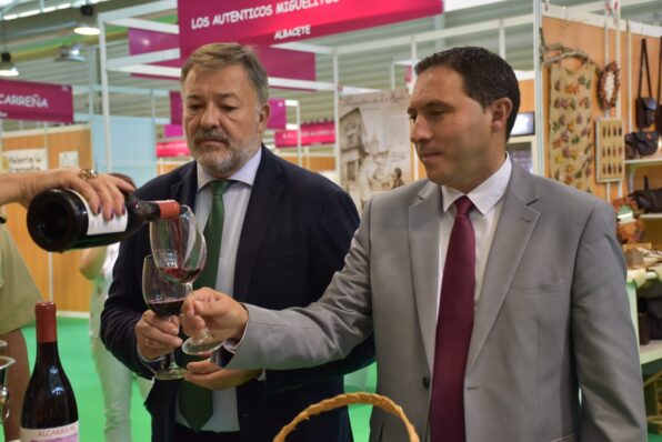 La Diputación de Cuenca celebra este jueves el XXVIII Concurso de Vinos donde se han presentado 144 participantes