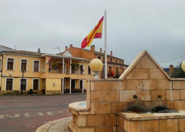 Arribas apuesta por los emprendedores con iniciativas que facilitarán la apertura de nuevos negocios en Castejón