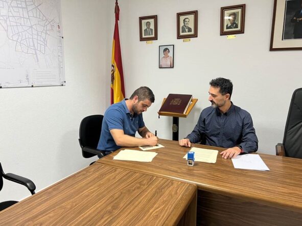 Junta cede al Ayuntamiento de Los Hinojosos la CM-3108 en el tramo que va desde el P.K 11+059 al 13+367